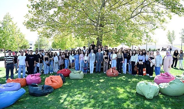 Uşak Üniversitesinden 'Türkiye Üniversite Deneyim' araştırmasında büyük başarı