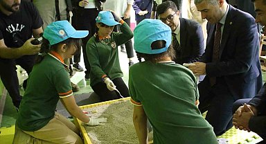 Uşak'ta öğrenciler Müzeler Haftası kapsamında kültürel değerleri yerinde gördü.