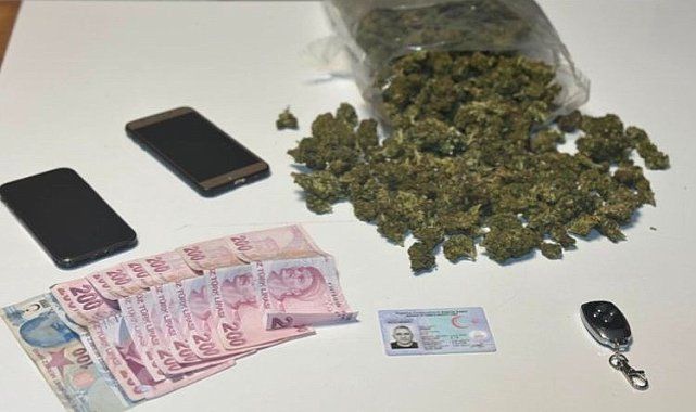 Uyuşturucu tacirlerinden akılalmaz yöntem: Uzaktan kumandalı gizli bölmeden uyuşturucu çıktı