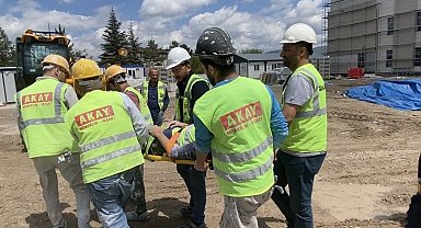 Üzerine iskele düşen inşaat işçisi yaralandı