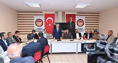 Vali Aksoy, Dost Dernekler Federasyonu'na iade-i ziyarette bulundu