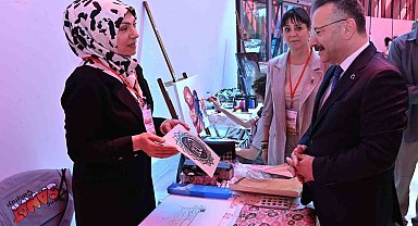 Vali Aksoy Genç Sanat Çalıştayı'na katıldı