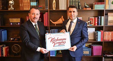 Vali Aygöl'den TDV'ye kurban bağışı