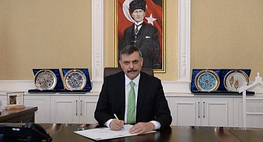 Vali Çiftçi; "Gençlerimiz mâziden âtiye uzanan şanlı tarihimizin birer emanetçisidir"