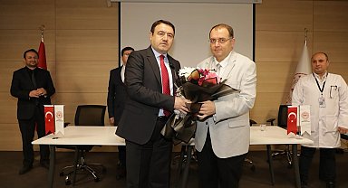 Vali Musa Işın'dan tıp literatürüne giren başarıya tebrik ziyareti