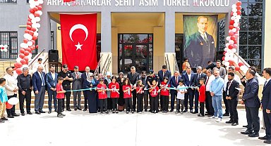 Vali Toros:" Bir kahramanın mirasına, sadakatin ifadesidir"