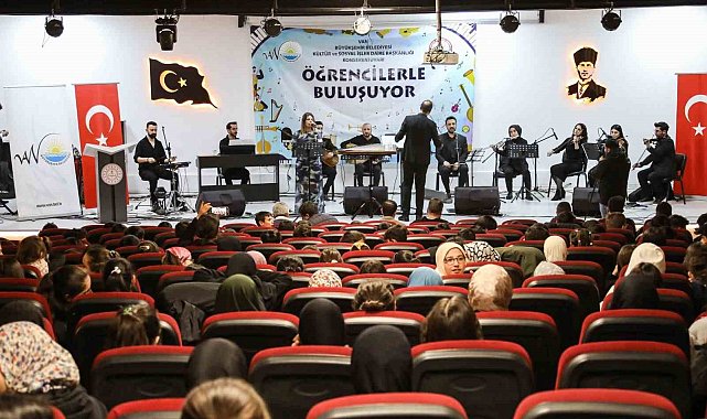 Van Büyükşehir Belediyesi Konservatuvarı ilçelerle buluşuyor