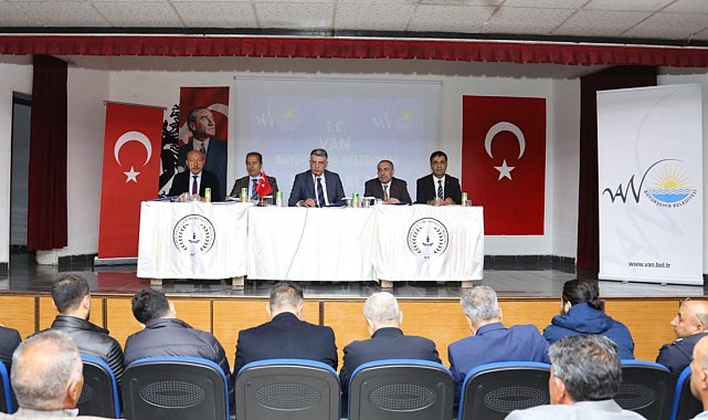 Van Büyükşehir Belediyesi muhtar buluşmalarını Saray ve Özalp ilçeleri ile sürdürdü