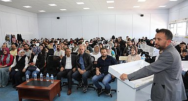 Van Büyükşehir Belediyesinden öğrencilere 'meslek tanıtım' semineri