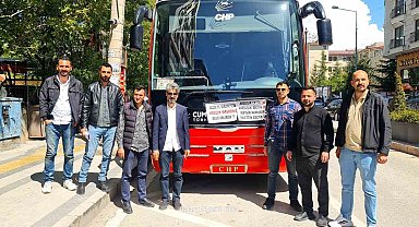 Van'da CHP Lideri Özgür Özel'e pankartlı protesto