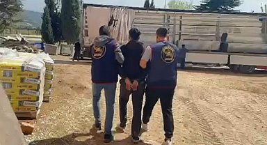 Van'da hırsızlık operasyonu: 8 gözaltı