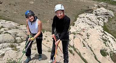 Van'da Türkiye Dağcılık Federasyonu onaylı dağcılık eğitimi verildi