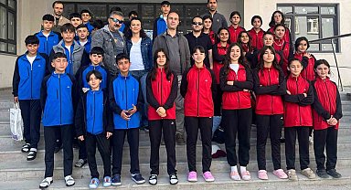 Van'daki ortaokulun spor başarısı göz doldurdu