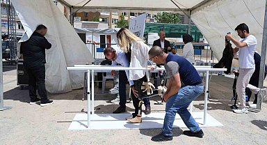 Vatandaşlar engelli bireylerin yaşantısını deneyimledi