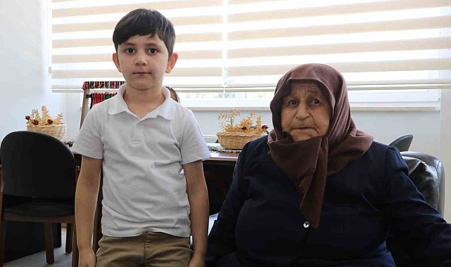 Vefa ve gurur bir arada: Şehit annesi, oğlunun adını taşıyan kurumu torunuyla ziyaret etti