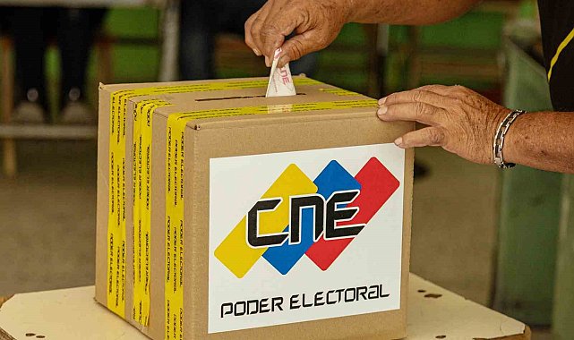 Venezuela'daki seçimleri Devlet Başkanı Maduro'nun partisi kazandı