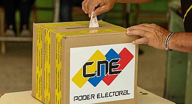 Venezuela'daki seçimleri Devlet Başkanı Maduro'nun partisi kazandı