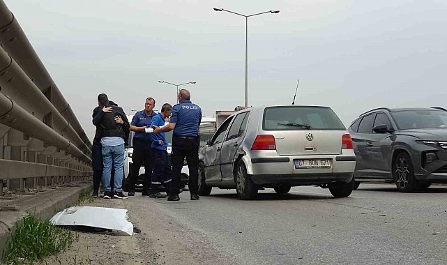 Viyadük üstünde yakıt tankerinin karıştığı kaza: 1 yaralı
