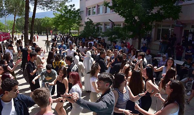 Yabancı Diller Yüksekokulu'nda dil öğrenme etkinliği
