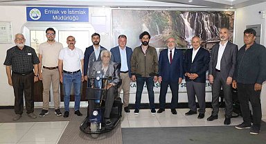 Yahyalı Belediyesi'nden Engelli Vatandaşa Akülü Araç Desteği