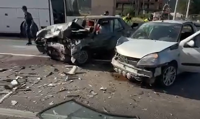 Yalova'da 4 araçlı zincirleme kaza: 5 yaralı