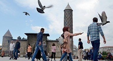 Yaz geliyor, cilt kanserine dikkat
