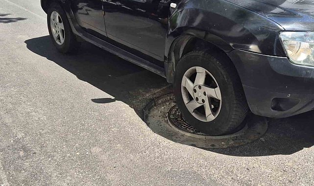 Yeni yol adeta tuzağa dönüştü: Rögar kapakları sürücülere kabus yaşatıyor