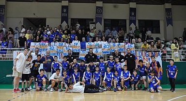 Yeşim Spor U10 Takımı Bursa şampiyonu oldu