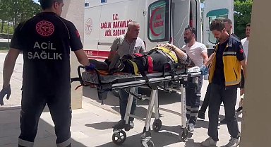 Yolcu otobüsü ile otomobil çarpıştı: 1 yaralı