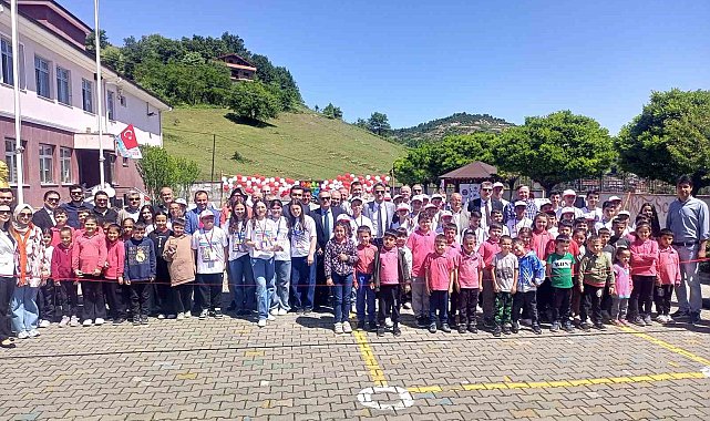 Yukarı Taşçılı Ortaokulu'nda TÜBİTAK 4006 Bilim Fuarı açıldı