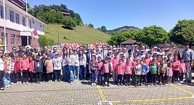 Yukarı Taşçılı Ortaokulu'nda TÜBİTAK 4006 Bilim Fuarı açıldı