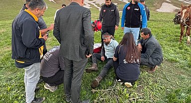 Yüksekova'da ot toplarken bayılan genç için ekipler seferber oldu