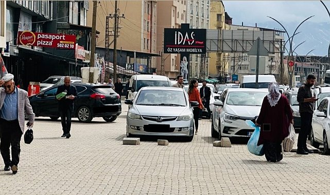 Yüksekova'da park sorunu