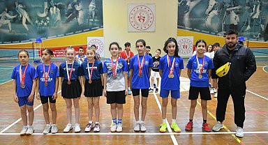 Yunusemreli badmintonculardan muhteşem başarı