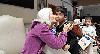 Yunusemreli minikler Anneler Günü'nü kutladı