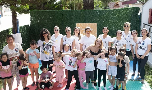 Yuvamız İzmir'de anneleri mutlu eden etkinlik