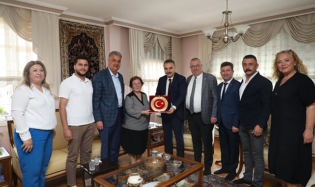 Zehra Baysal'a eğitime verdiği destek için anlamlı teşekkür