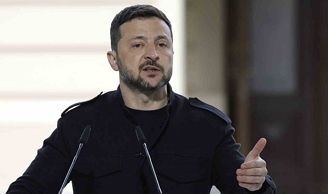 Zelenskiy: "Perşembe günü Putin'i Türkiye'de bekliyor olacağım"