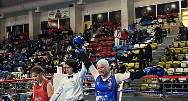 Zonguldaklı sporcu Muay-Tai yarışmasında birinci oldu