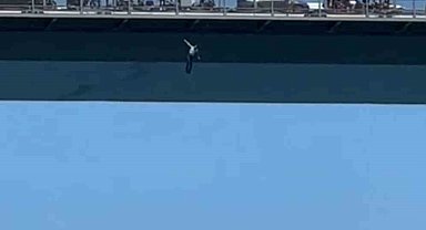 15 Temmuz Şehitler Köprüsü'nden atlayan bir kişi hayatını kaybetti