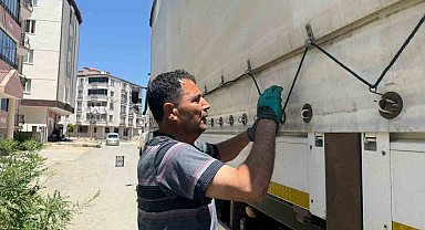 15 yıl önce yolda aldığı sürücü nedeniyle 2,5 yıl ceza alan tır şoförü, haftalık imza zorunluluğunun kaldırılmasını talep ediyor