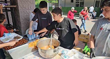 20 yıllık bayram geleneği bu yıl da sürdü, 3 bin kişiye ikramda bulundular