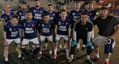 250 bin liralık turnuva gelirini köydeki camiye bağışladılar