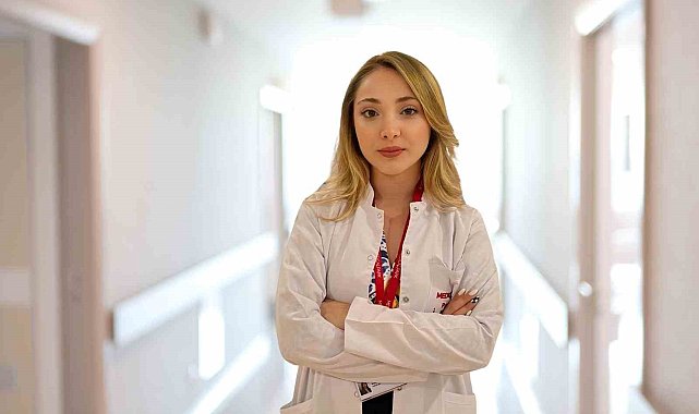 'Anoreksiya nervozayı sosyal medya ve akran baskısı tetikleyebilir'