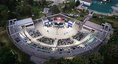 'Erguvan'dan görkemli final