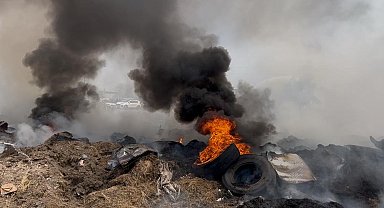 5 bin 600 ot balyası yanmıştı: Tekrar alevlendi