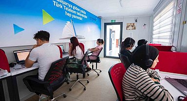 80 bine yakın öğrenci LGS ve YKS hazırlığında 100. Yıl Kütüphaneleri'nden faydalandı