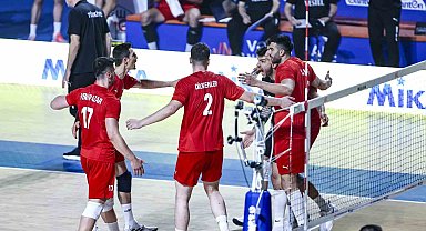 A Milli Erkek Voleybol Takımı, Ukrayna'ya 3-0 mağlup oldu