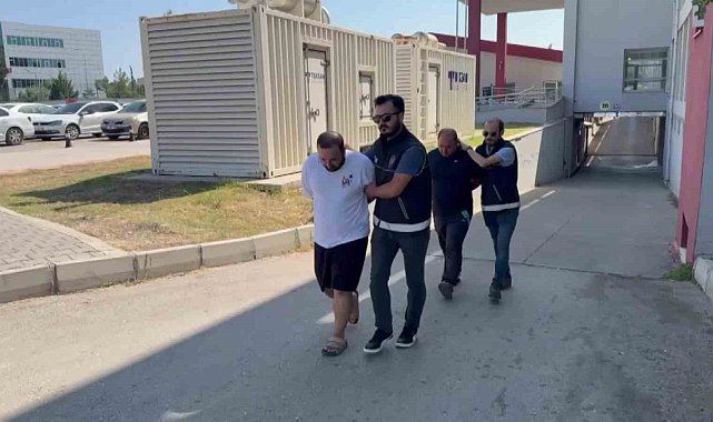 Adana'da 1 milyon liralık kaçak sigara operasyonu: 2 tutuklama
