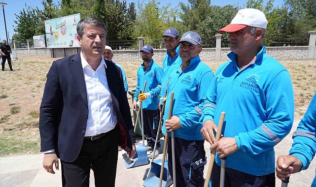 Adıyaman'da Safvan Bin Muattal Türbesi'nde temizlik çalışması